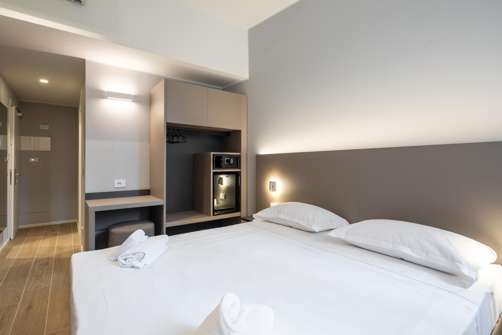 Hotel Excelsior Pavie Extérieur photo
